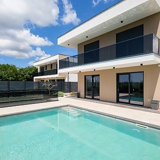 Prodej rodinného domu, 240m&sup2;