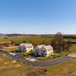 Prodej stavební parcely 908 m&sup2; Dobev