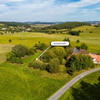 Prodej stavební parcely 4 218 m² Lipovice