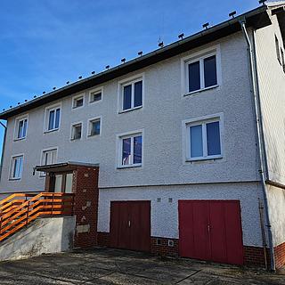 Pronájem bytu 1+1 40 m² Buk