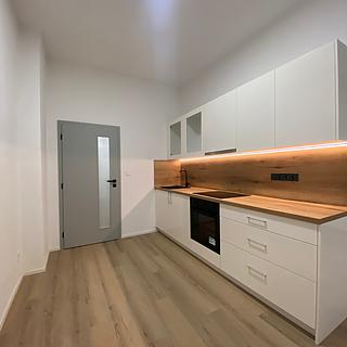 Pronájem bytu 2+kk 35 m² České Budějovice 6, Rudolfovská tř.