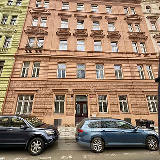 Pronájem bytu 2+kk 38 m² Praha Malá Strana, Petřínská