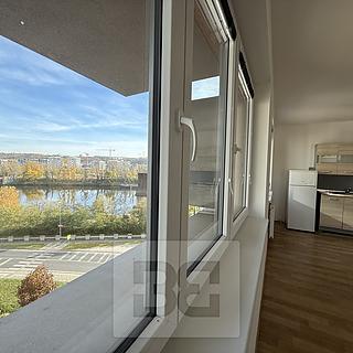 Pronájem bytu 2+kk 58 m² Praha