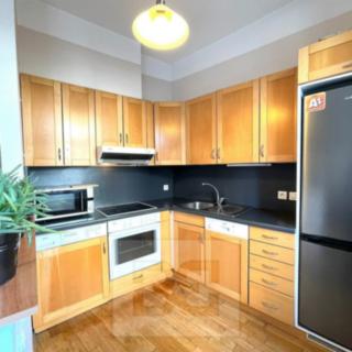 Pronájem bytu 2+kk 58 m² Praha Holešovice, Umělecká