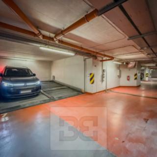 Pronájem garáže 15 m² Praha
