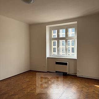 Pronájem bytu 2+1 52 m&sup2; Praha