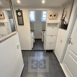 Pronájem bytu 2+1 43 m&sup2; Praha