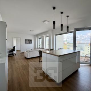 Pronájem bytu 2+kk 58 m² Zlín, Lorencova