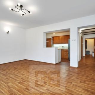 Pronájem bytu 3+kk 74 m² Praha