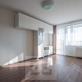 Pronájem bytu 2+kk 44 m² Praha