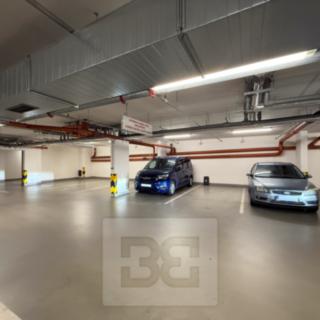 Pronájem parkovacího místa 15 m² Praha Zličín, Sazovická