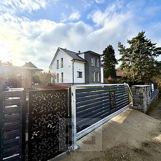 Prodej rodinného domu 160 m² Louňovice, V Luhu