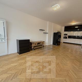 Pronájem bytu 4+kk 96 m&sup2; Praha