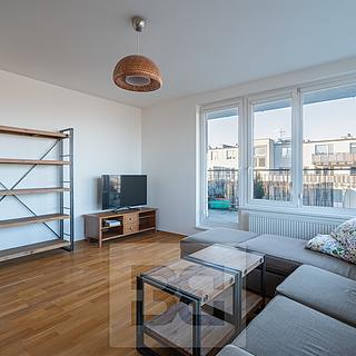 Pronájem bytu 3+kk 70 m&sup2; Praha