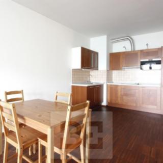Pronájem bytu 2+kk 64 m² Praha