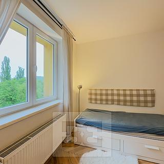 Pronájem bytu 1+kk a garsoniéry 28 m² Praha Vršovice, Petrohradská
