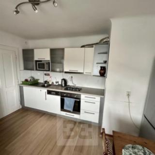 Pronájem bytu 2+kk 36 m² Praha Libeň, Na úbočí