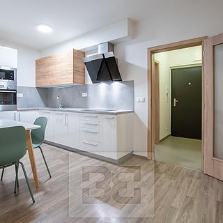 Pronájem bytu 2+kk 41 m² Praha Letňany, Škrábkových
