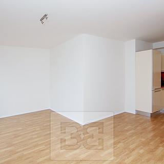 Pronájem bytu 2+kk 48 m² Praha Vysočany, Pod Harfou