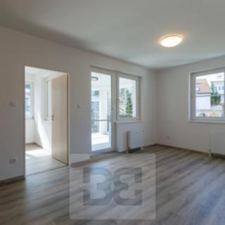 Pronájem bytu 2+kk 48 m² Praha