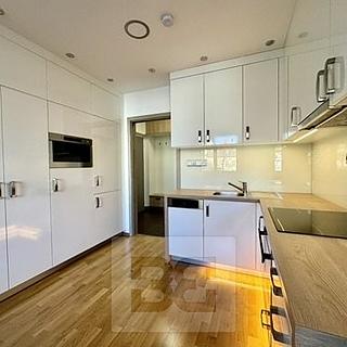 Pronájem bytu 1+kk, garsoniery 44 m&sup2; Brno