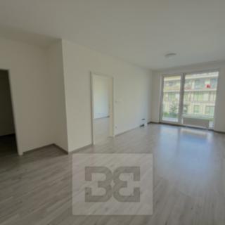 Pronájem bytu 2+kk 59 m² Horoměřice, Velvarská