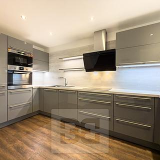 Pronájem rodinného domu 102 m&sup2; Praha