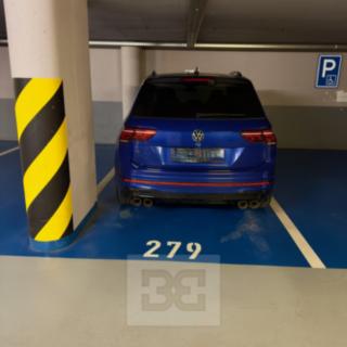Pronájem parkovacího místa 13 m² Praha Holešovice, V háji