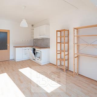 Pronájem bytu 1+kk, garsoniery 30 m&sup2; Praha