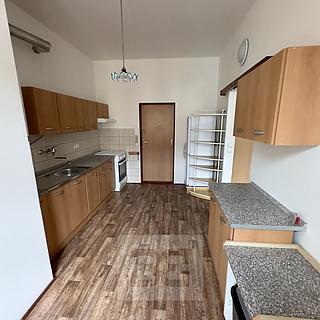 Pronájem bytu 2+kk 38 m&sup2; Praha