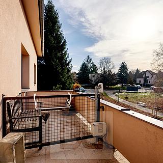 Prodej bytu 2+1 72 m² Říčany