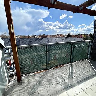 Pronájem bytu 4+kk 114 m² Praha Kbely, Pod Nouzovem