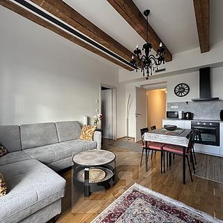Pronájem bytu 3+kk 72 m² Brno Trnitá, Opuštěná