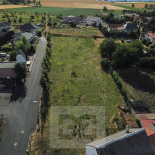 Prodej stavební parcely 940 m² Hrobce