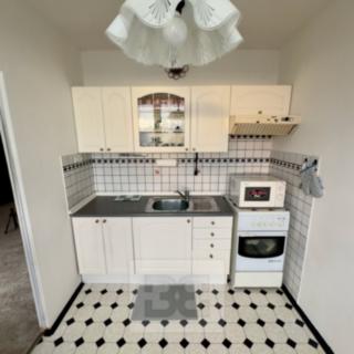 Pronájem bytu 2+1 43 m² Praha Černý Most, Bratří Venclíků