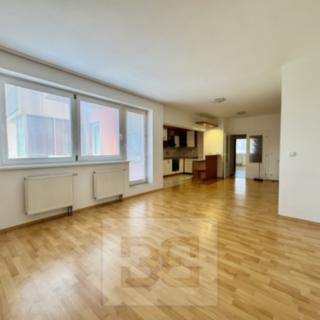 Pronájem bytu 2+kk 69 m² Zlín, Podlesí V