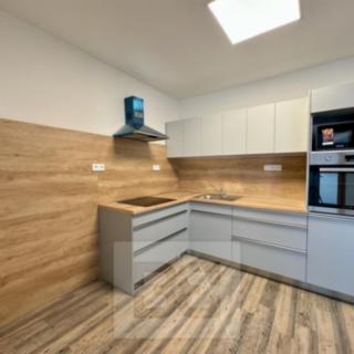 Pronájem bytu 3+kk 80 m² Brno