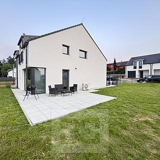 Pronájem rodinného domu 116 m² Chocerady Komorní Hrádek