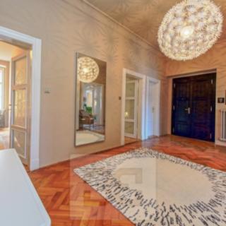 Pronájem bytu 4+1 133 m² Praha