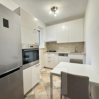 Pronájem bytu 2+kk 47 m² Brno Líšeň, Podbělová