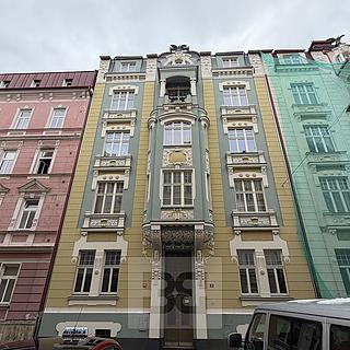 Pronájem bytu 2+1 55 m&sup2; Karlovy Vary