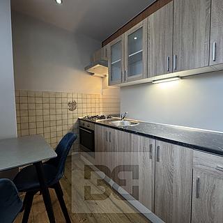 Pronájem bytu 2+1 43 m&sup2; Brno