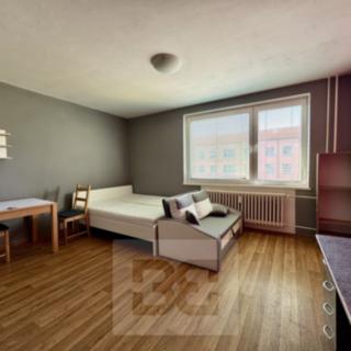 Pronájem bytu 1+kk a garsoniéry 32 m² Brno Líšeň, Ševelova