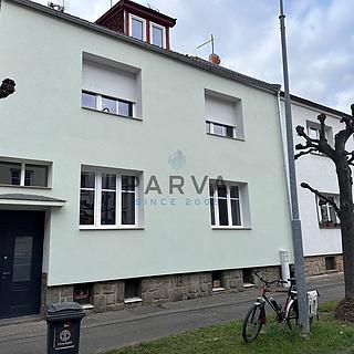 Pronájem bytu 2+1 74 m&sup2; Plzeň