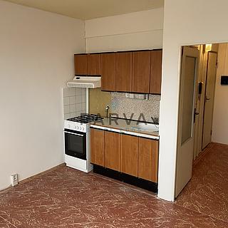 Pronájem bytu 1+1 39 m² Plzeň Bolevec, Žlutická