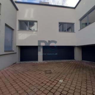 Pronájem garáže 43 m² Písek