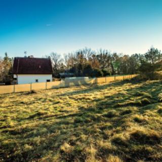Prodej stavební parcely 1028 m² Kestřany