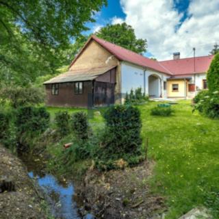 Prodej rodinného domu 300 m² Mirovice Plíškovice