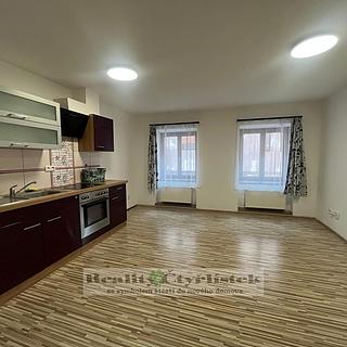 Pronájem bytu 2+kk 40 m&sup2; České Budějovice
