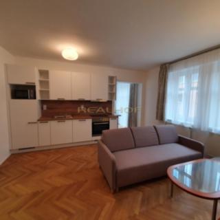 Pronájem bytu 2+kk 58 m² Brno